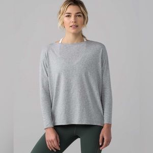 Lululemon Back in Action Long Sleeve A classic - Size 6 NEW WITH TAGS